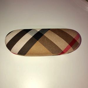 Burberry sunglasses case!